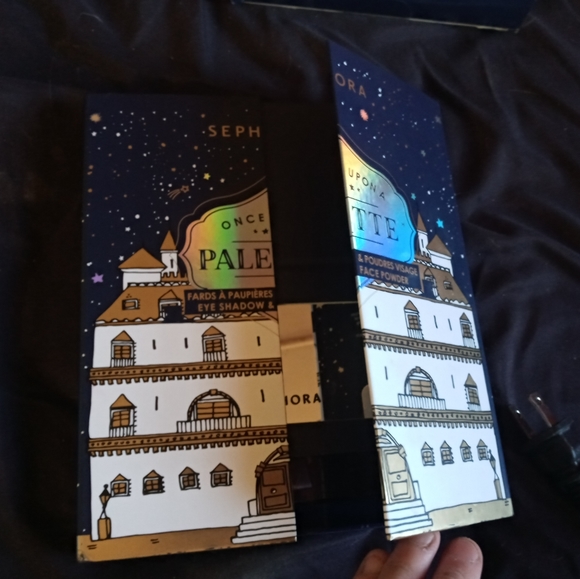 Makeup and extra bundle - Picture 6 of 6